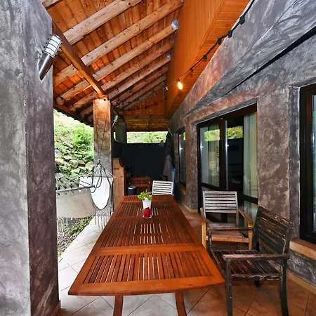 Wild House منزل للإقامة *