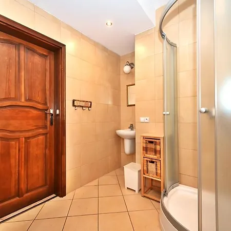 Wild House 홈스테이 슈차이르크