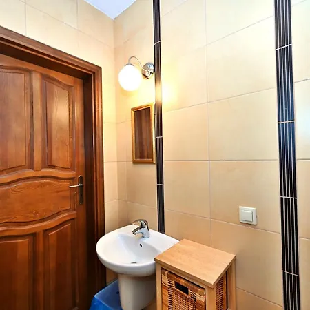 Wild House شتوروك