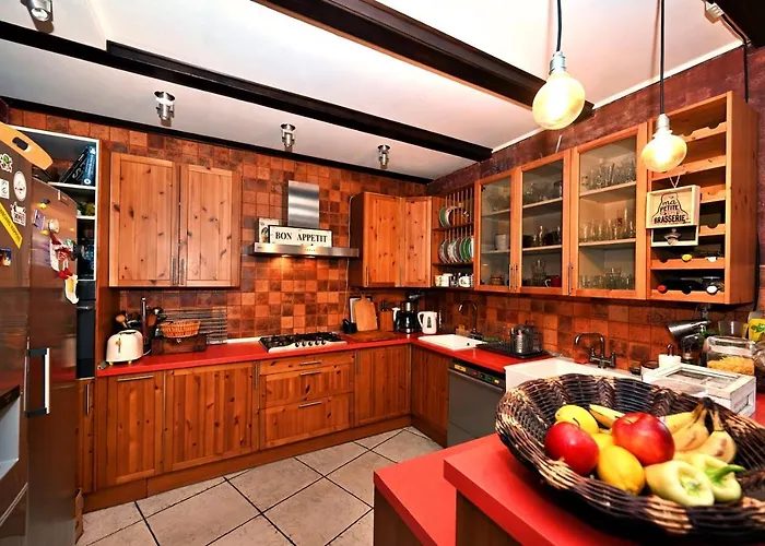 בית אירוח Wild House